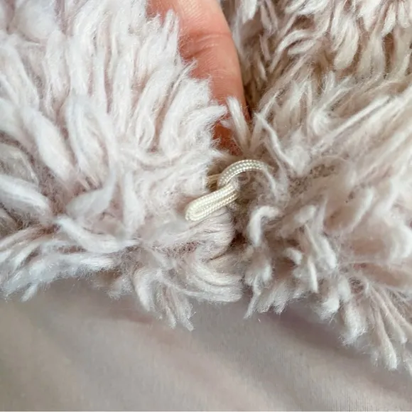 ❄️ CONTEMPORARY BLUSH FAUX FUR TEDDY JACKET!