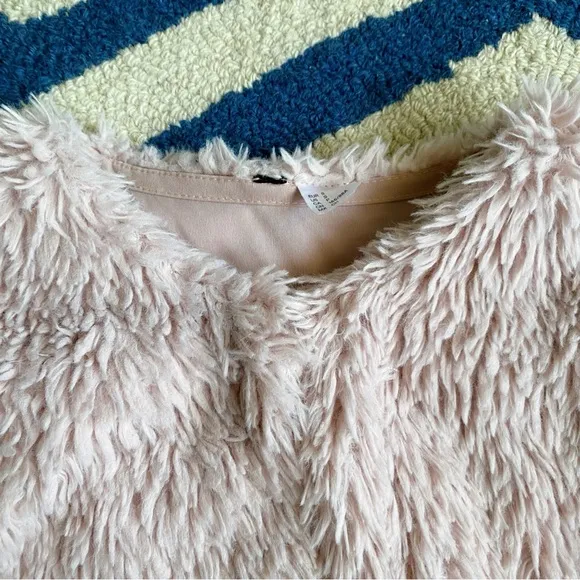 ❄️ CONTEMPORARY BLUSH FAUX FUR TEDDY JACKET!
