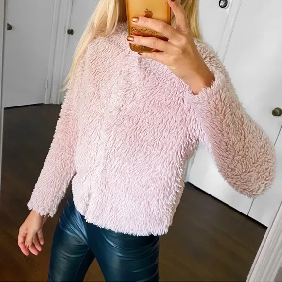 ❄️ CONTEMPORARY BLUSH FAUX FUR TEDDY JACKET!
