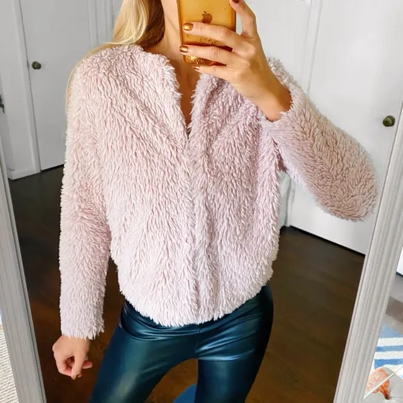 ❄️ CONTEMPORARY BLUSH FAUX FUR TEDDY JACKET!