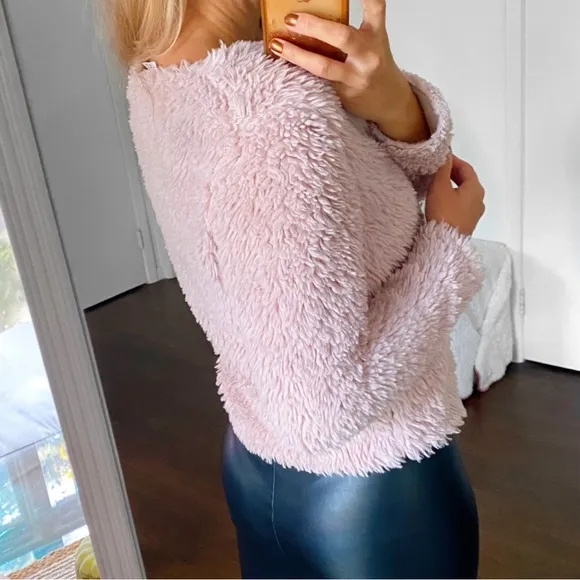 ❄️ CONTEMPORARY BLUSH FAUX FUR TEDDY JACKET!