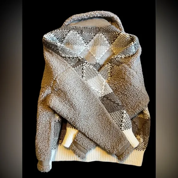 🌟 Cozy Faux Fur Sherpa Jacket by Blank NYC 🌟