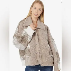 🌟 Cozy Faux Fur Sherpa Jacket by Blank NYC 🌟