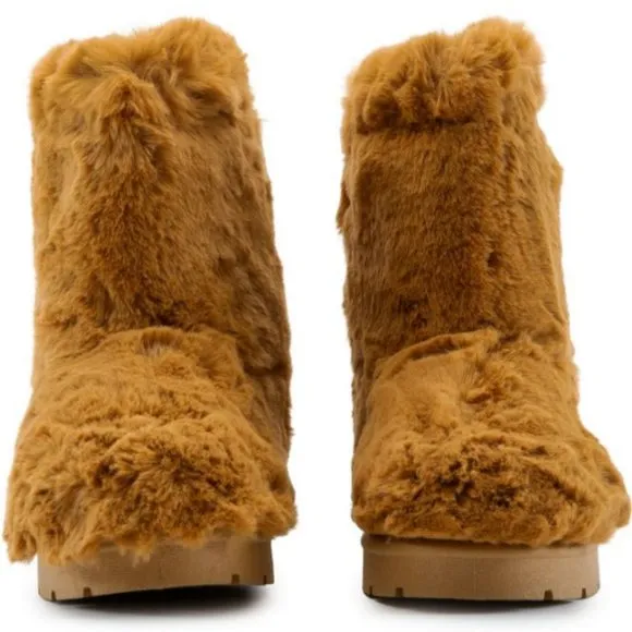 - FROZEN-26 FUR BOOTS