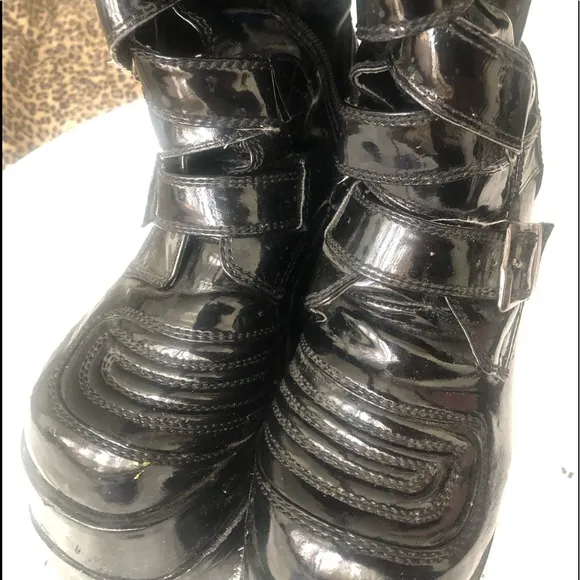 ⭐️ HUGE 7” Platforms Gothic Demonia Kneehigh patent leather boots women 7