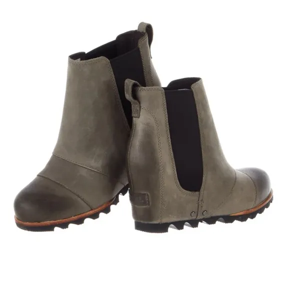 •🌺 Sorel lea green wedge boots 6.5