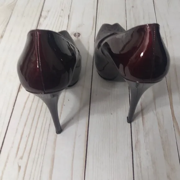 🌻 Stuart Weitzman Maroon Stiletto Leather Heels