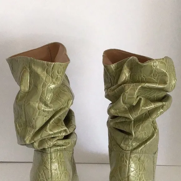 🔥🔥 TAKE 30% OFF LIST PRICE 🔥🔥 SCHUTZ.            FAUX CROC BOOTS
