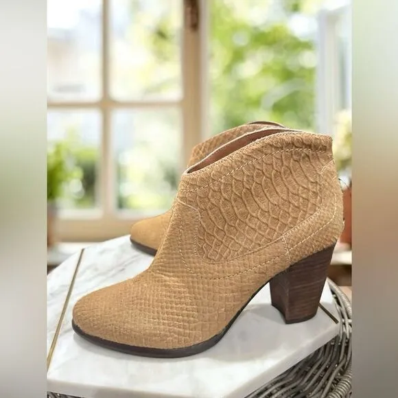 🔥 UGG Calf Hair Charlotte Embossed Bootie Boots Size 9.5 EU 40.5