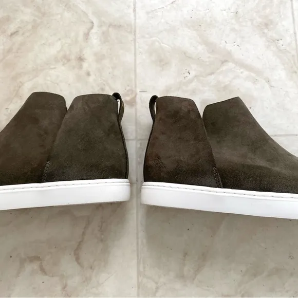 $165 Birdies Falcon Water Resistant Suede Round Toe Sneaker Ankle Boots size 8