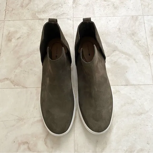 $165 Birdies Falcon Water Resistant Suede Round Toe Sneaker Ankle Boots size 8