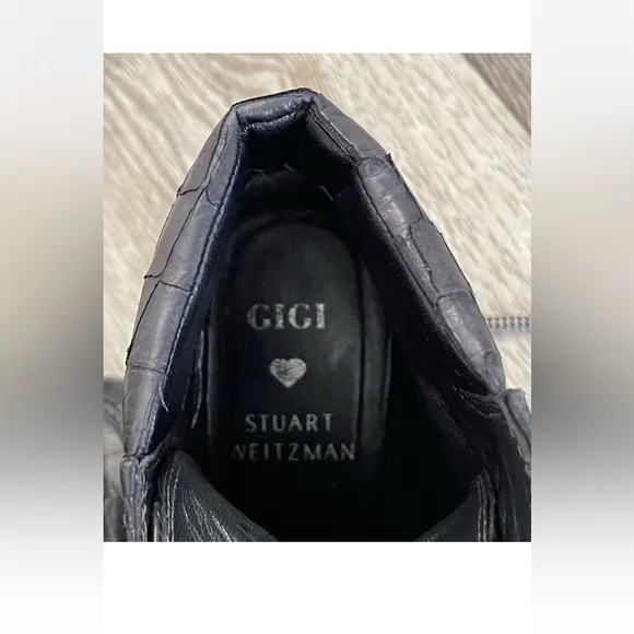 $598 Gigi Hadid x Stuart Weitzman Black Croc Embossed Leather Lace-up Boots 8M
