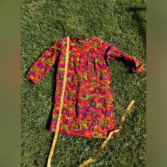 60s Vintage Bright Floral Long Sleeeved Mini Dress