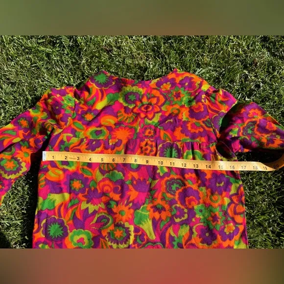60s Vintage Bright Floral Long Sleeeved Mini Dress