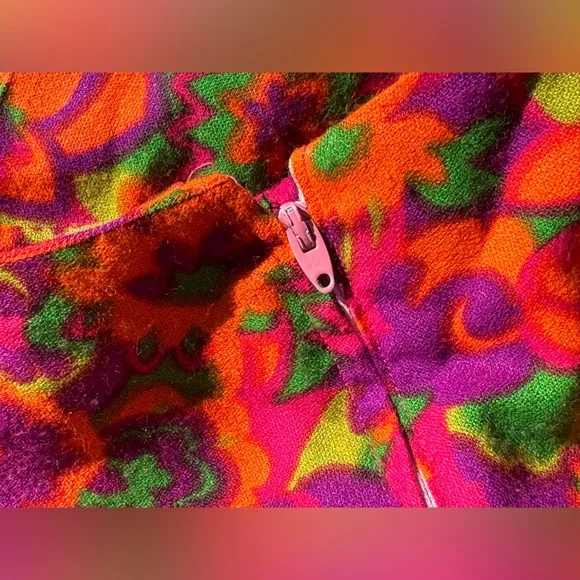60s Vintage Bright Floral Long Sleeeved Mini Dress