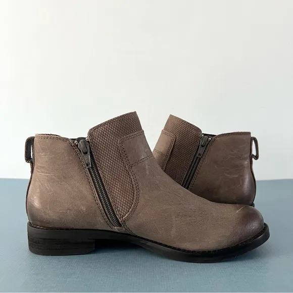 Abeo Yana Gray Leather Snakeskin Buckle Ankle Boots