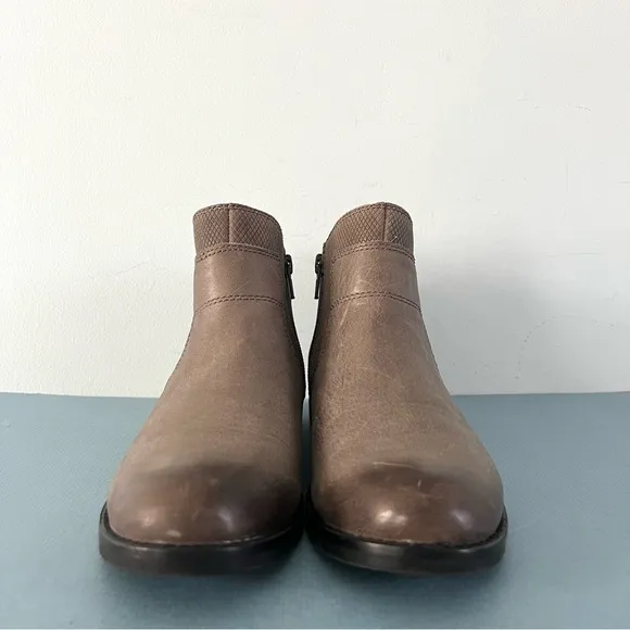 Abeo Yana Gray Leather Snakeskin Buckle Ankle Boots