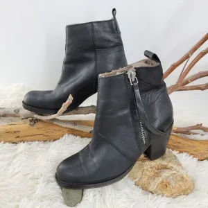 Acne studios pistol short leather boots black
