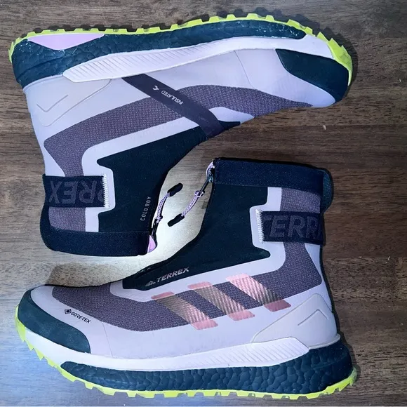 Adidas TERREX Free Hiker COLD.RDY Hiking Boots GORE-TEX Women's Size 8