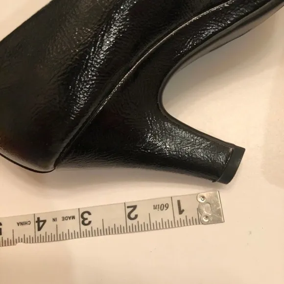 Aerosoles black patent leather heels pumps shoes