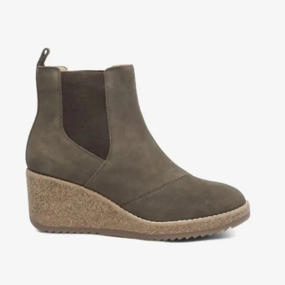 Aetrex Dark Olive Dawn Womens Wedge Boots