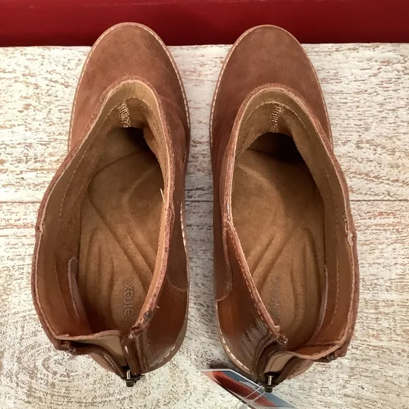 AETREX Kara Cognac 39/8.5  Brown Wedge Waterproof Cork Comfy Support Ankle Boots