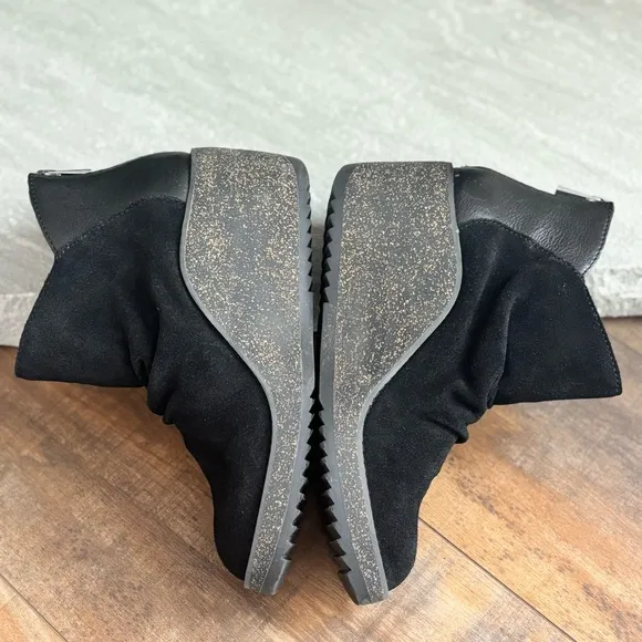 Aetrex Women’s Size 6-6.5 Kara Ankle Wedge Black Suede Leather Boots