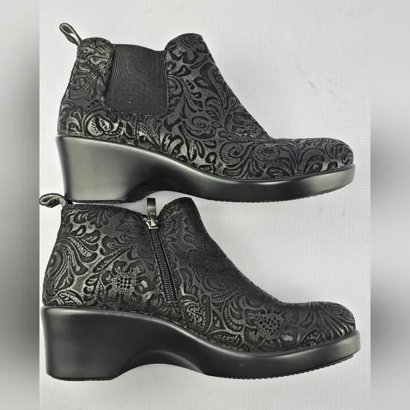 Alegria Ever Black Embossed Paisley Boots (Eve-431) Sz 38