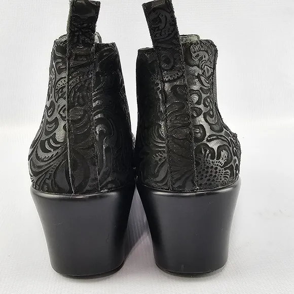 Alegria Ever Black Embossed Paisley Boots (Eve-431) Sz 38