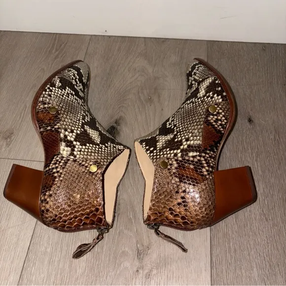 ALEXANDRE BIRMAN NATURAL PYTHON BLOCK-HEEL BOOTIES SIZE 38 - 7.5 US