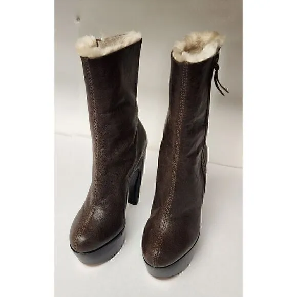 Alice   Olivia OVIS ARIES Brown Dyed Lamb Shearling Boots Fur Trim 35.5/US 5
