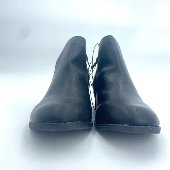 American Rag Womens Cadee Almond Toe Ankle Black PU Leather Boots Size 7M