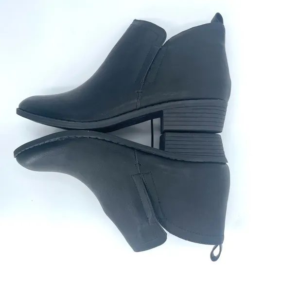 American Rag Womens Cadee Almond Toe Ankle Black PU Leather Boots Size 7M