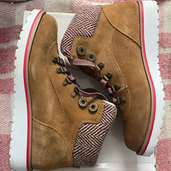 Anne Klein Sport boots