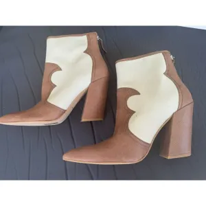 Anthropologie Dolce Vita Noraya Nude Camel Leather Heeled Ankle Boots Size 8.5