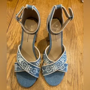 Anthropologie size 6 beautiful sexy heels