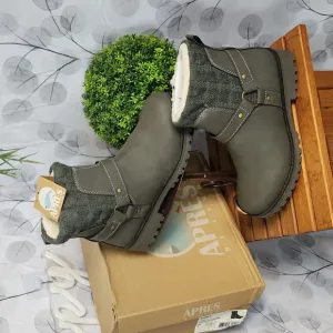 Apres Jewel Ankle Boots