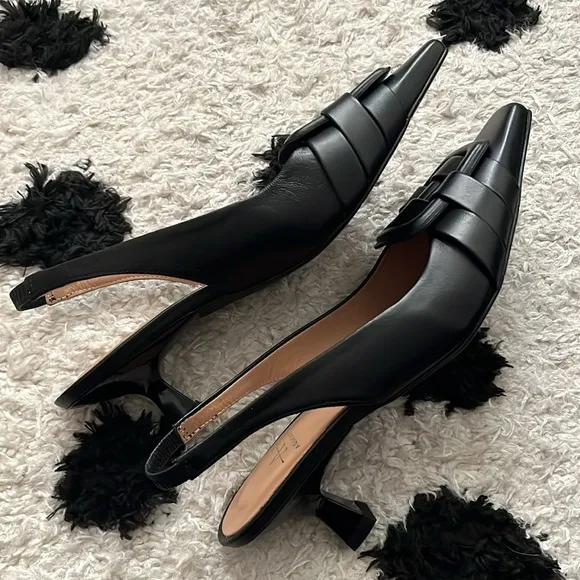 Aquatalia Adrienn Kitten Heel Slingback size 7.5 black gorgeous new heels