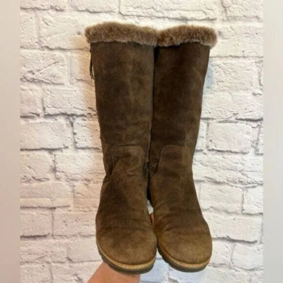 Aquatalia brown suede studded faux fur lined weatherproof boots Size 9