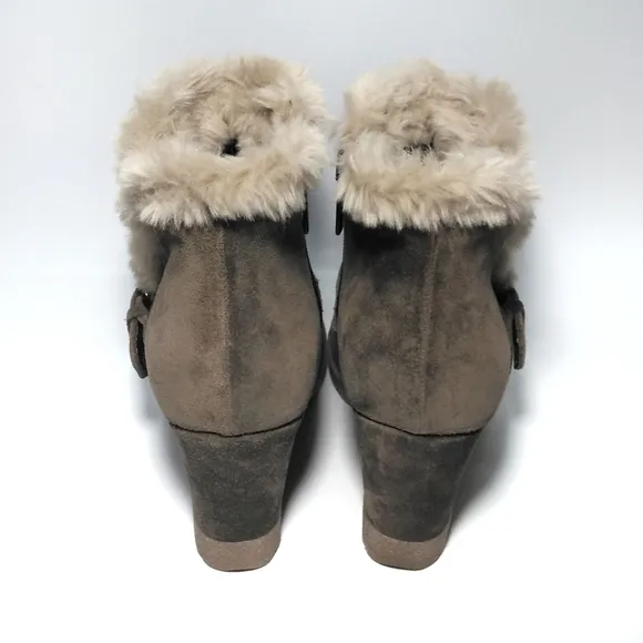 Aquatalia Carlotta Fur Lined Suede Wedge Ankle Boots Brown Cream 6 NWOT