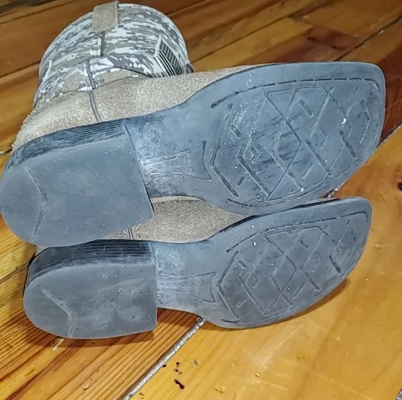 Ariat cowboy boots