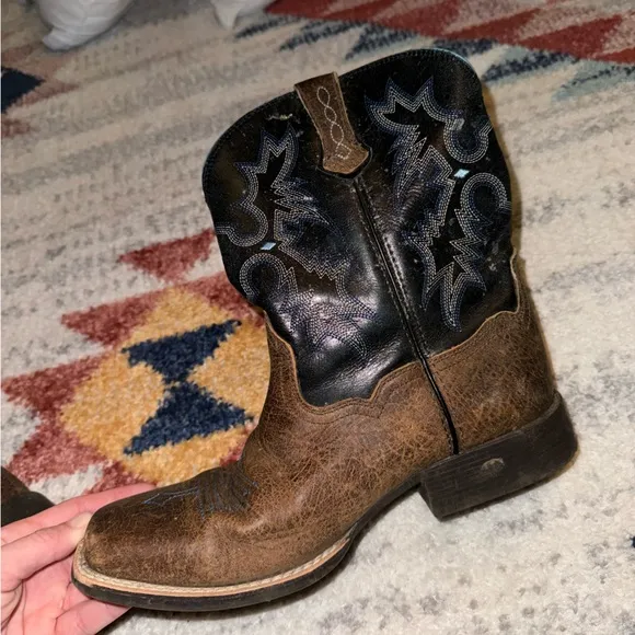 Ariat cowboy boots