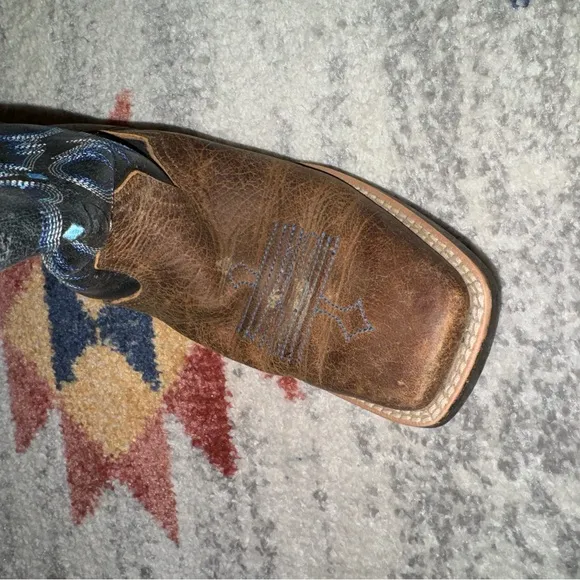 Ariat cowboy boots