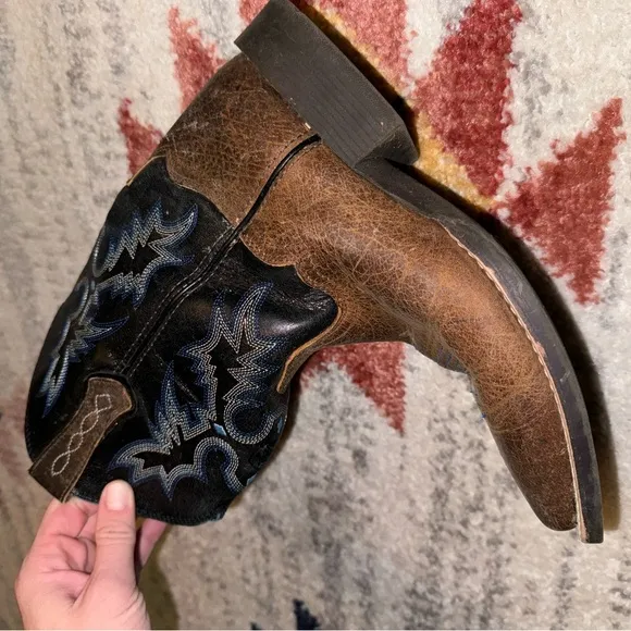 Ariat cowboy boots