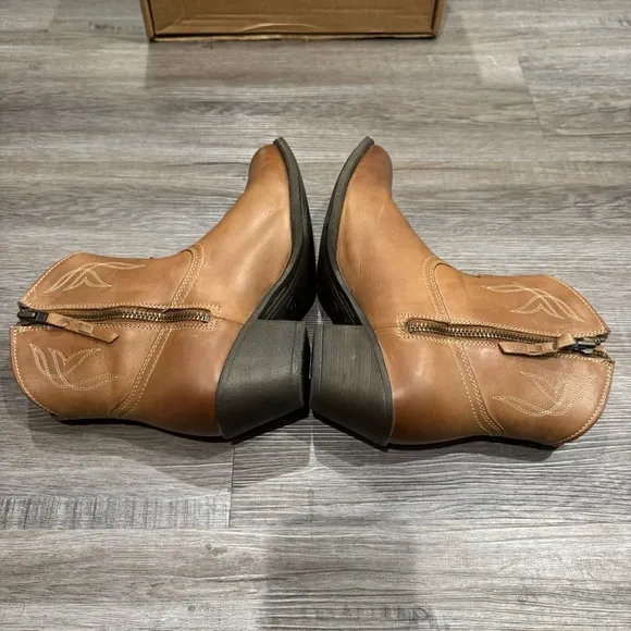 Ariat Darlin Tan Full Grain Leather Heeled Western Short Cowboy Boots