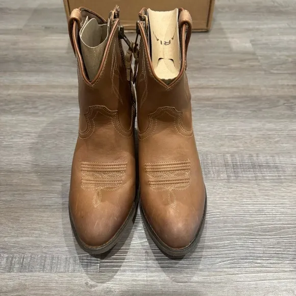 Ariat Darlin Tan Full Grain Leather Heeled Western Short Cowboy Boots