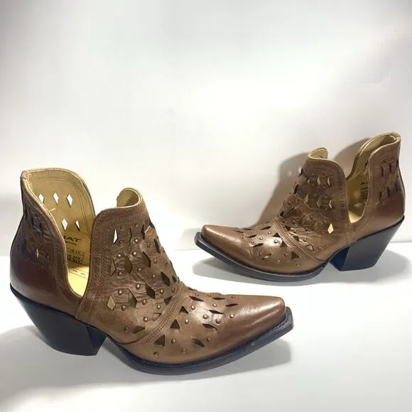 Ariat Ladies Dixon Studded Black Snip Toe Booties Western Cowgirl Size 8 Women’s
