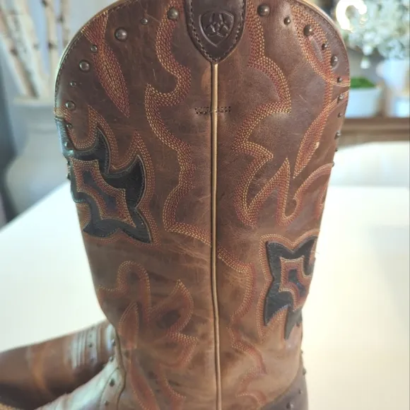 Ariat Runaway Studded Leather Western Cowboy Performance Boots 10M Brown EUC