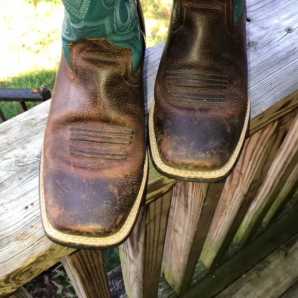 Ariat Women’s Fatbaby Teal and Brown Leather Short Cowboy Boots Size US 4 LR