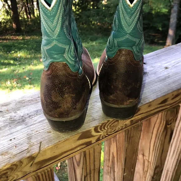 Ariat Women’s Fatbaby Teal and Brown Leather Short Cowboy Boots Size US 4 LR